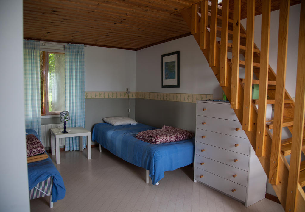 Lantluft Hotel Gullholma Room photo