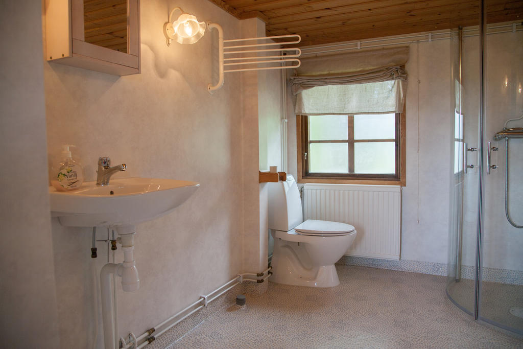 Lantluft Hotel Gullholma Room photo