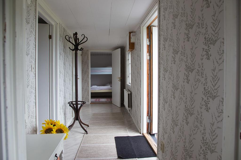 Lantluft Hotel Gullholma Room photo