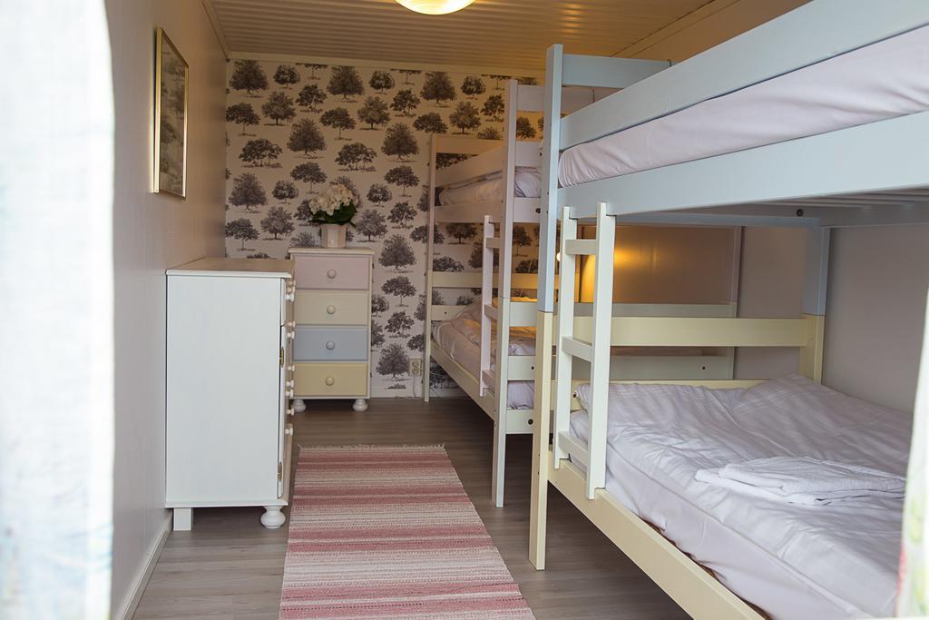 Lantluft Hotel Gullholma Room photo